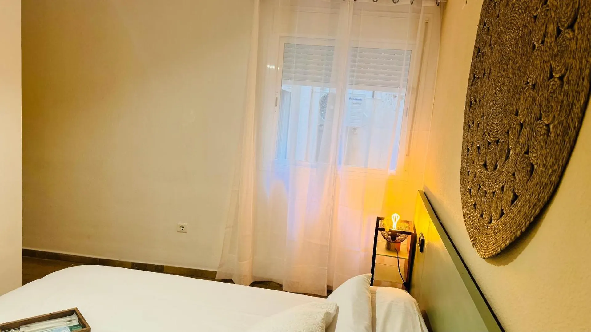 린콘데라빅토리아 Torrevida 80 Metros De La Playa Y Piscina Abierta 아파트 0*,